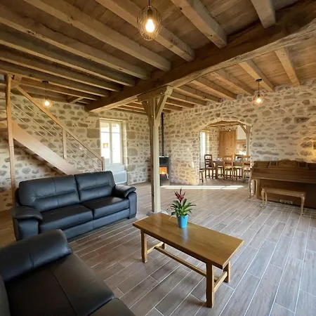 Maison De Ferme Renovee 18eme Siecle Avec Piano Et Charme Authentique - Fr-1-489-433 Ygrande